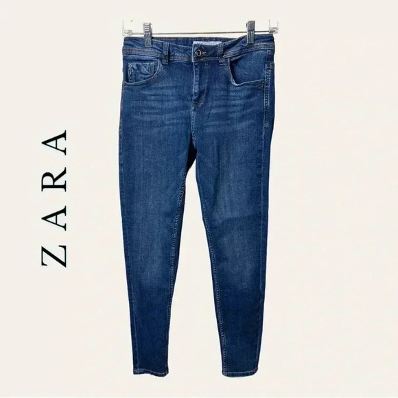 0852. Zara DENIM JEANS SKINNY STYLE NON DISTRESSED SIZE 6 MEDIUM WASH - Picture 1 of 9